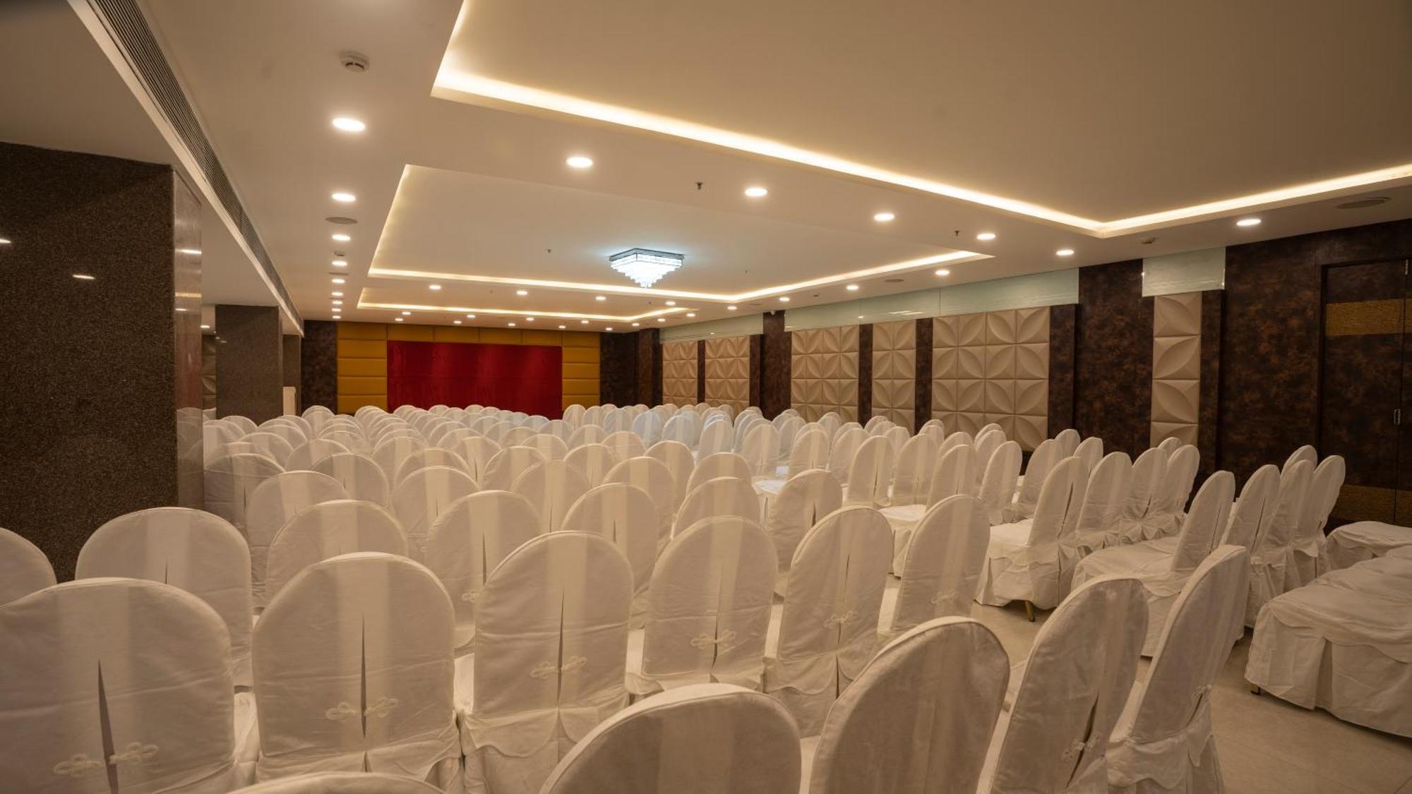 Grand Continent Secunderabad A Sarovar Portico Affiliate Hotel Exterior photo